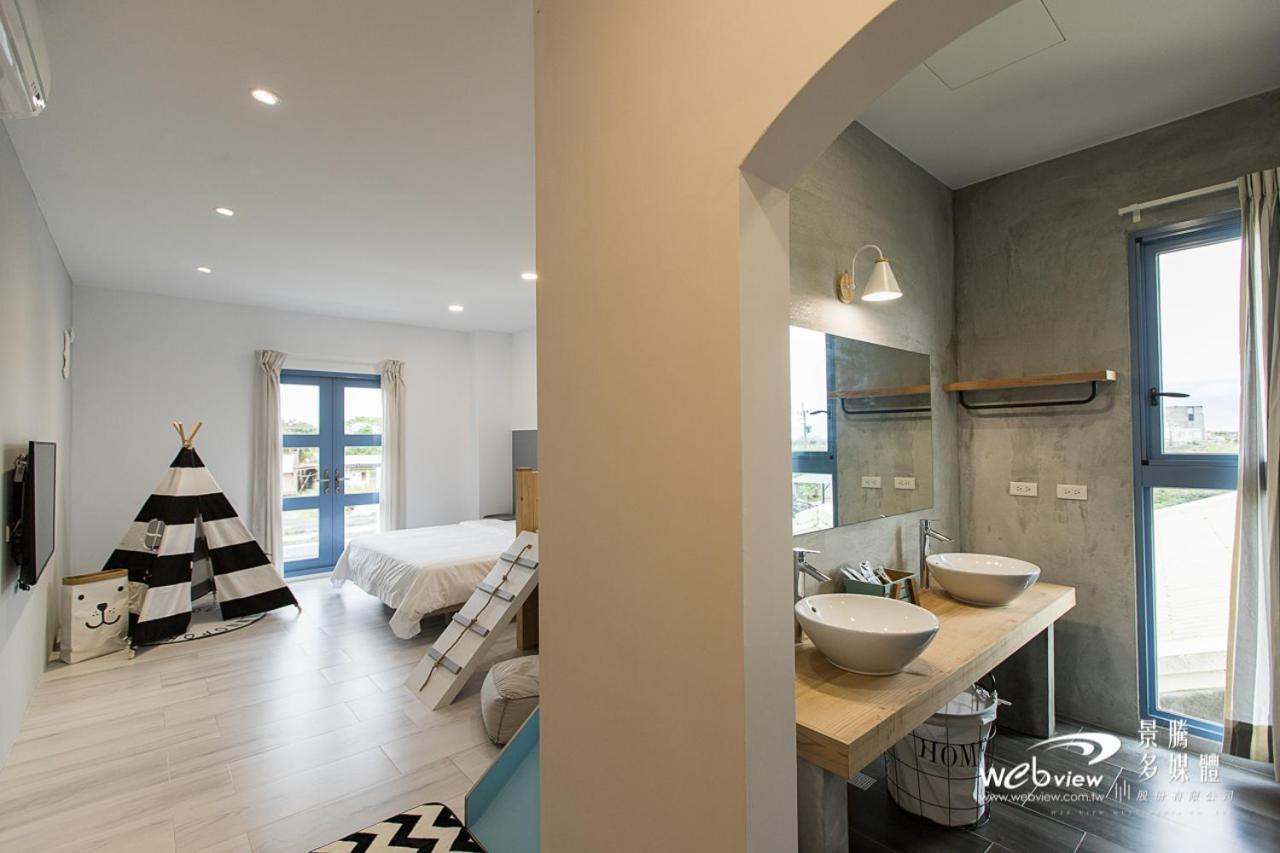 Blue White Apartment Wujie Exterior photo